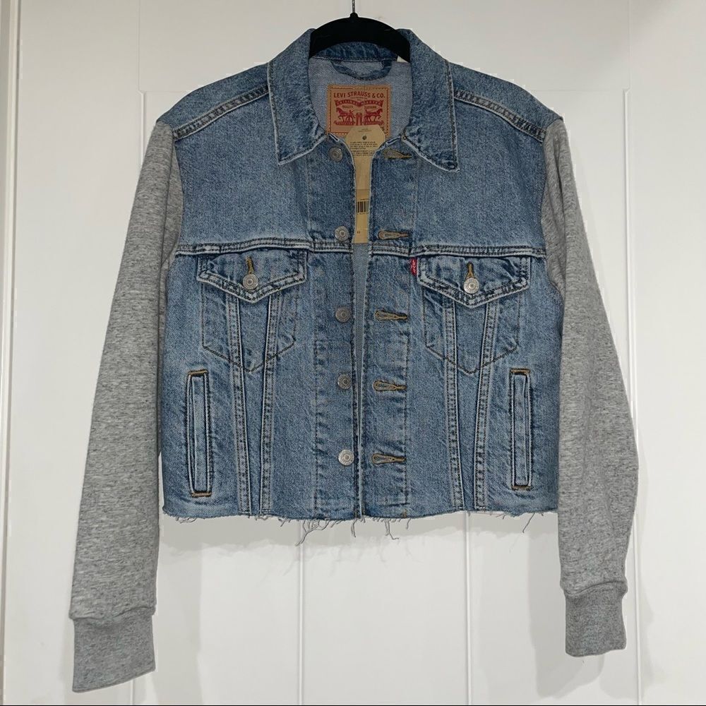 LEVI’S ExBoyfriend Trucker Jacket Medium Wash Grey Sweatshirt Sleeve Frayed Coat - Picture 3 of 7